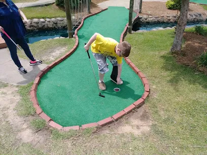 Adventureland Theme Park - Dothan AL mini golf course in Dothan, Alabama