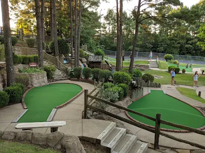 Pirate's Cove Adventure Golf mini golf course in Hot Springs, Arkansas