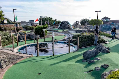 Emerald Dolphin Mini Golf & Arcade mini golf course in Fort Bragg, California
