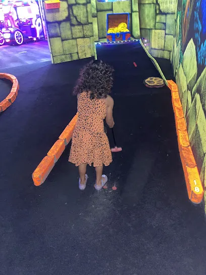 Sactown Family Fun Mini Golf And Arcade mini golf course in Rancho Cordova, California