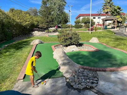 Oasis Fun Center mini golf course in Shasta Lake, California