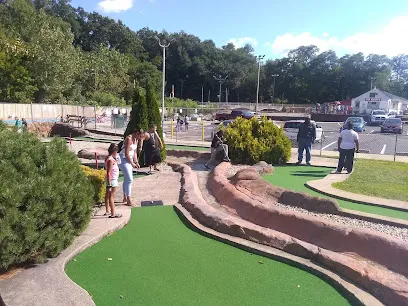 Berlin Batting Cages mini golf course in Berlin, Connecticut