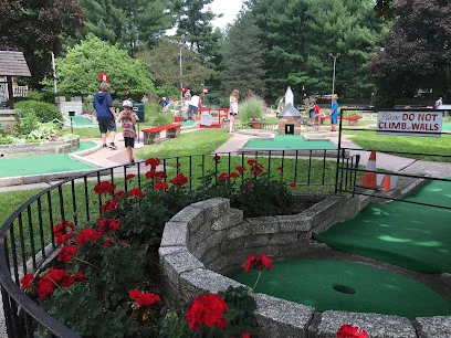 Farmington Miniature Golf & Ice Cream mini golf course in Farmington, Connecticut