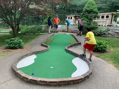 Hidden Valley Miniature Golf and Waterfront Grille mini golf course in Southington, Connecticut