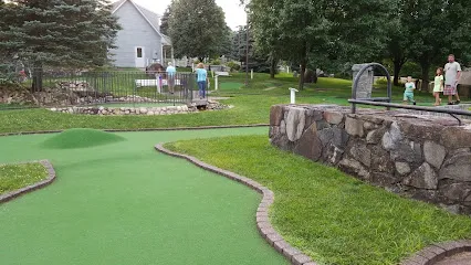 Riverfront Miniature Golf & Ice Cream mini golf course in Unionville, Connecticut