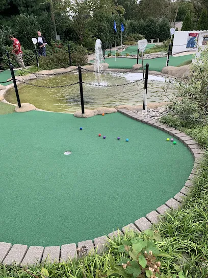 Three sweet sisters miniature golf mini golf course in Wyoming, Delaware