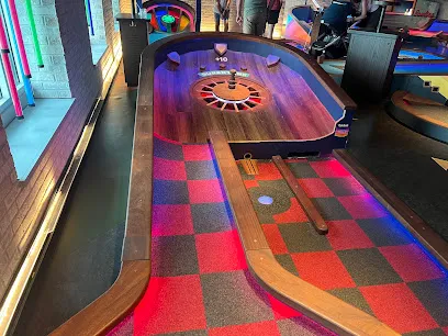 Puttshack - Dania Beach mini golf course in Dania Beach, Florida