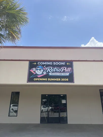 Retro Putt mini golf course in Green Cove Springs, Florida
