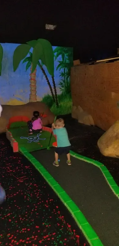 Batt Family Fun Center mini golf course in Jacksonville, Florida