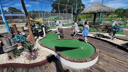 Fast Eddies Fun Center mini golf course in Pensacola, Florida