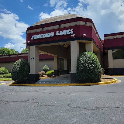 Junction Lanes Family Entertainment Center mini golf course in Newnan, Georgia
