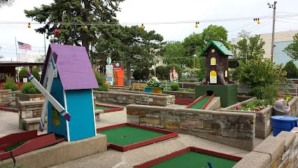 Bunny Hutch Restaurant & Amusement center mini golf course in Lincolnwood, Illinois