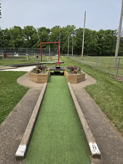 Oskaloosa Mini Putt mini golf course in University Park, Iowa