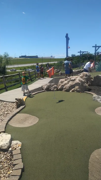 Howl In One Mini Golf mini golf course in Kansas City, Kansas