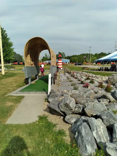 Roys Allsteak Hamburgers and Golf Center mini golf course in Auburn, Maine
