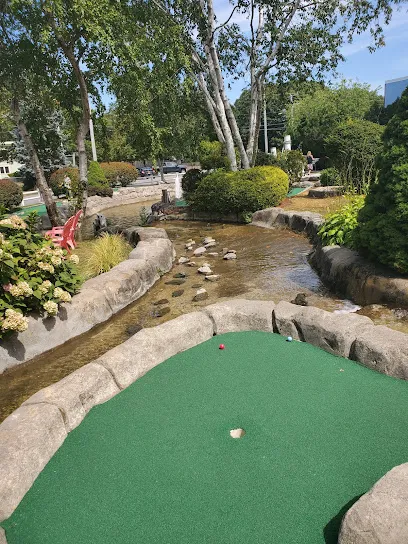 Steve & Sue's Par-Tee Freeze & Lightning Falls Mini Golf mini golf course in Hyannis, Massachusetts