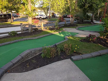 Paradise Family Golf mini golf course in Middleton, Massachusetts
