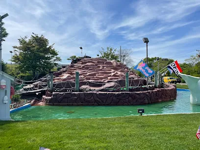 Putters Paradise Mini Golf & Ice Cream mini golf course in West Yarmouth, Massachusetts