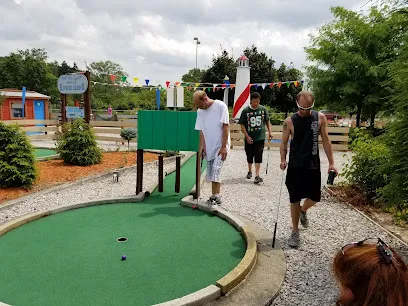 Bat'n Club Mini Golf Courses mini golf course in Muskegon, Michigan