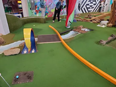 Can Can Wonderland - St. Paul mini golf course in St Paul, Minnesota