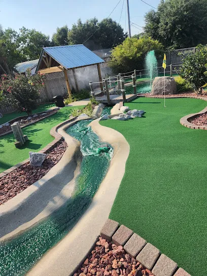 Bananas Mini Golf & Arcade mini golf course in Gulfport, Mississippi