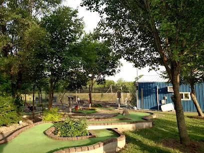 The Island Mini Golf mini golf course in Macon, Missouri
