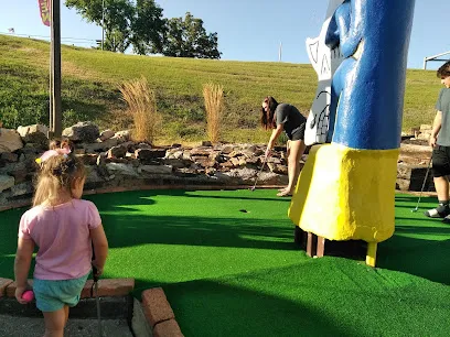 Putt 'N Stuff Family Fun Center mini golf course in Osage Beach, Missouri
