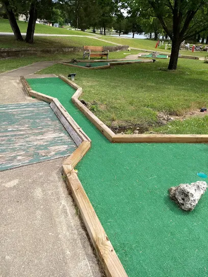 Miniature Golf Course mini golf course in Roach, Missouri