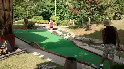 Hobo Hills Adventure Golf mini golf course in Lincoln, New Hampshire