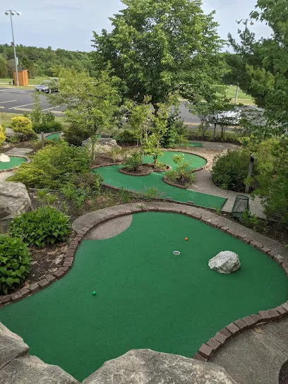 Sagamore Golf Center mini golf course in North Hampton, New Hampshire