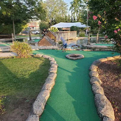 Hyatt Hills Golf Complex mini golf course in Clark, New Jersey