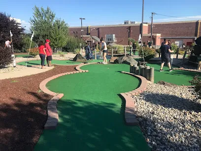 Skyline Mini Golf mini golf course in Woodbridge, New Jersey