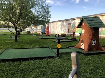 Zems Ice Cream, Miniature Golf & Game Room mini golf course in Canastota, New York