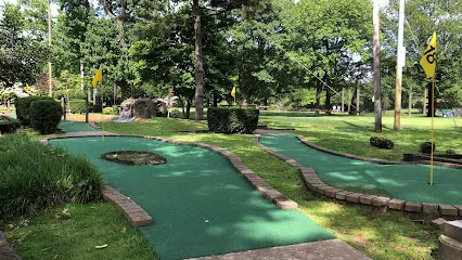 Flushing Meadows Pitch & Putt mini golf course in Flushing, New York