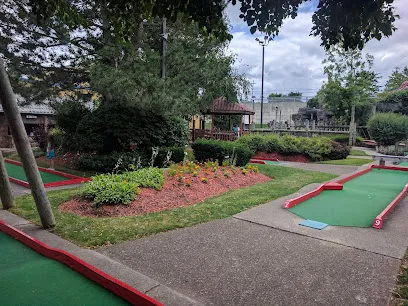 Clubhouse Fun Center (Greece) mini golf course in Greece, New York