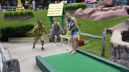 Goony Golf mini golf course in Lake George, New York