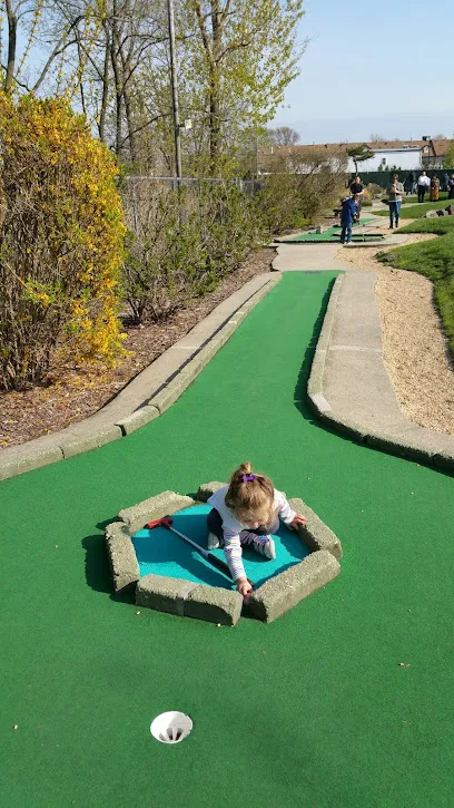 Five Towns Mini Golf & Batting Range mini golf course in Lawrence, New York