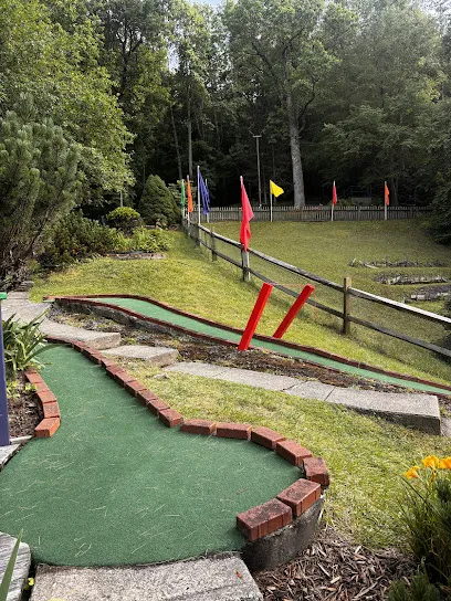 Sunrise Mountain Mini Golf mini golf course in Boone, North Carolina
