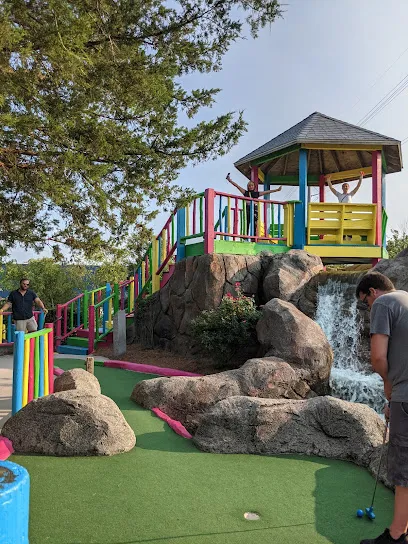 Mac Daddy's mini golf course in Cape Carteret, North Carolina