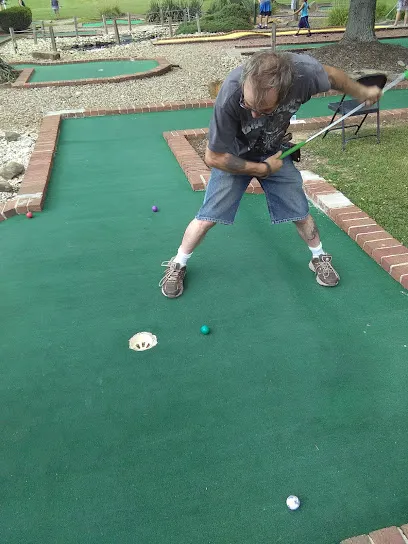 Hocking Hills Family Fun Center and Riverside Campground mini golf course in Rockbridge, Ohio