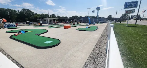 Romps Putter Port mini golf course in Vermilion, Ohio