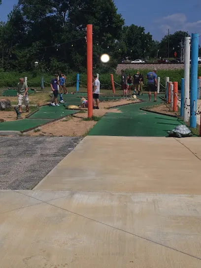 Ralphs mini island golf mini golf course in Claremore, Oklahoma