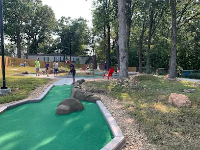 Honey Creek Hive Mini Golf mini golf course in Grove, Oklahoma