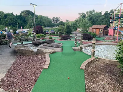 Family Funscape mini golf course in Elizabeth, Pennsylvania