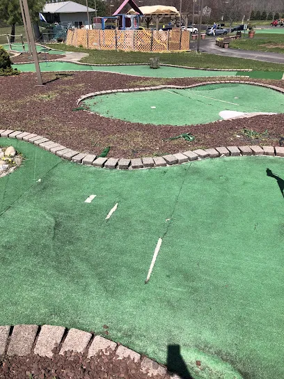 Four Seasons Golf Center mini golf course in Fountainville, Pennsylvania