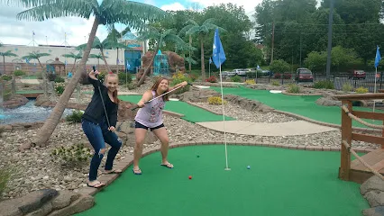 Hoopla's Family Fun & Longshots Grill mini golf course in Muncy, Pennsylvania