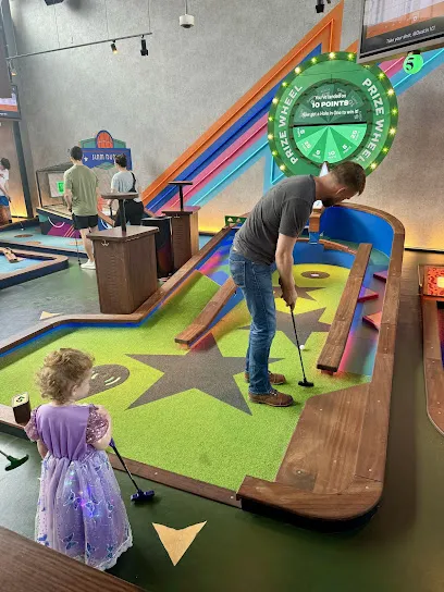 Puttshack - Pittsburgh mini golf course in Pittsburgh, Pennsylvania