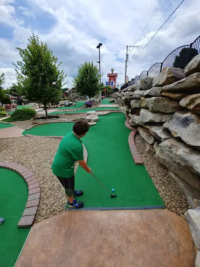Jake's Mini Golf mini golf course in Somerset, Pennsylvania