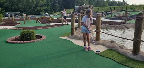 Midway Mini Golf mini golf course in Athens, Tennessee