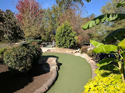 Chuckles mini golf course in Crossville, Tennessee